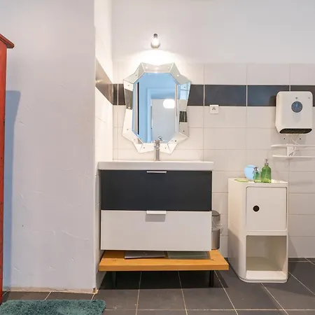 Maison Questel Yourhosthelper *